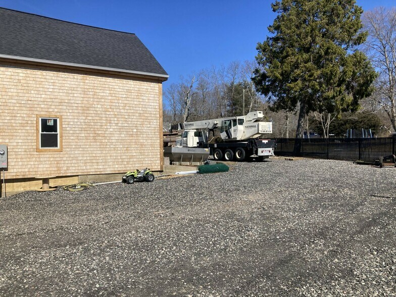 More Photos Of 347 East St, West Bridgewater Land For Lease