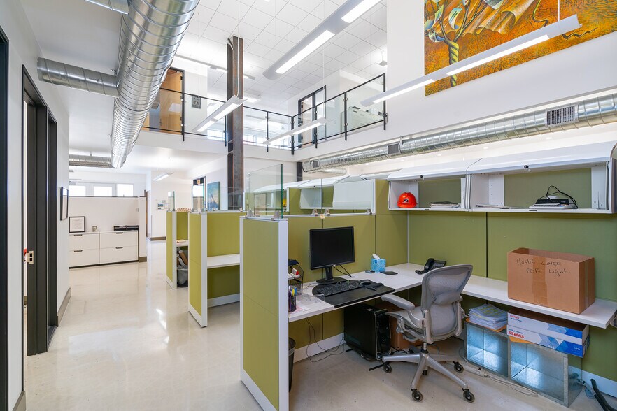 More Photos Of 15-17 Brush Pl, San Francisco Flex For Lease