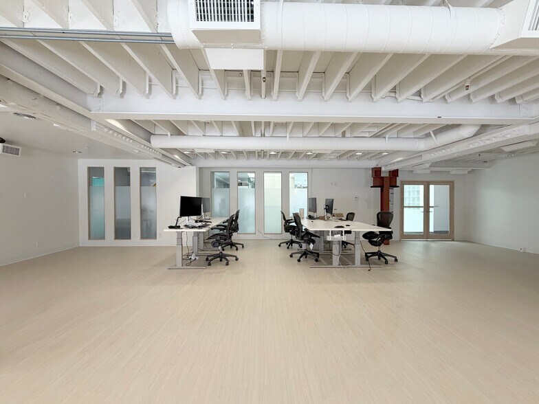 More Photos Of 201 Wilshire Blvd, Santa Monica Loft Creative Space For Lease