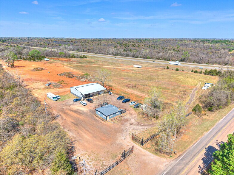 More Photos Of 6625 S Hiwassee Rd, Oklahoma City Showroom For Sale