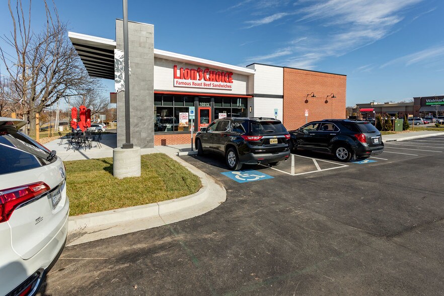 More Photos Of 10313 Metcalf Ave, Overland Park Fast Food For Sale
