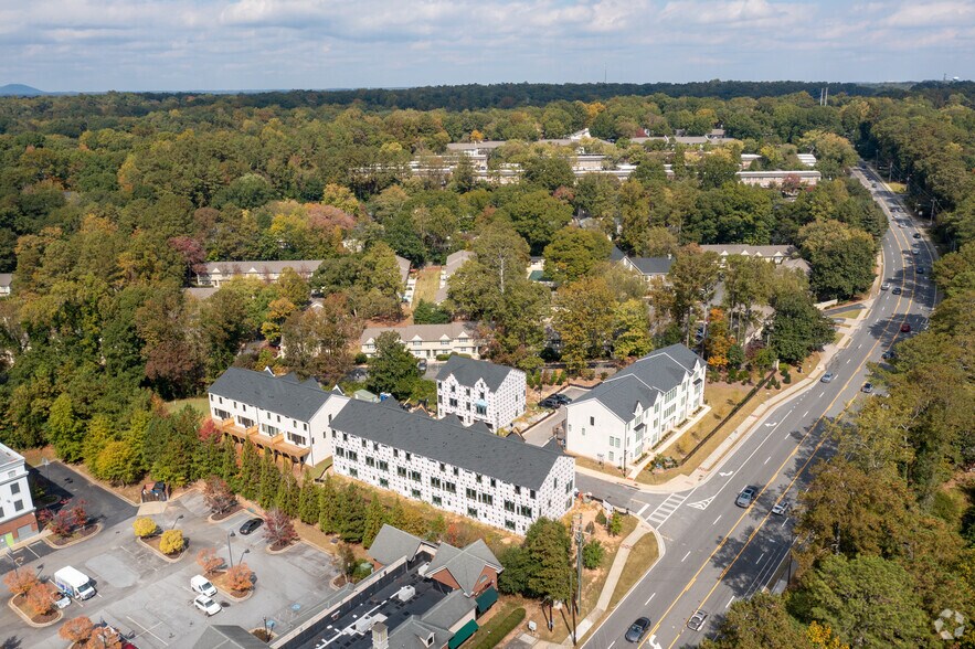 More Photos Of 6780 Roswell Rd, Atlanta Apartments For Lease