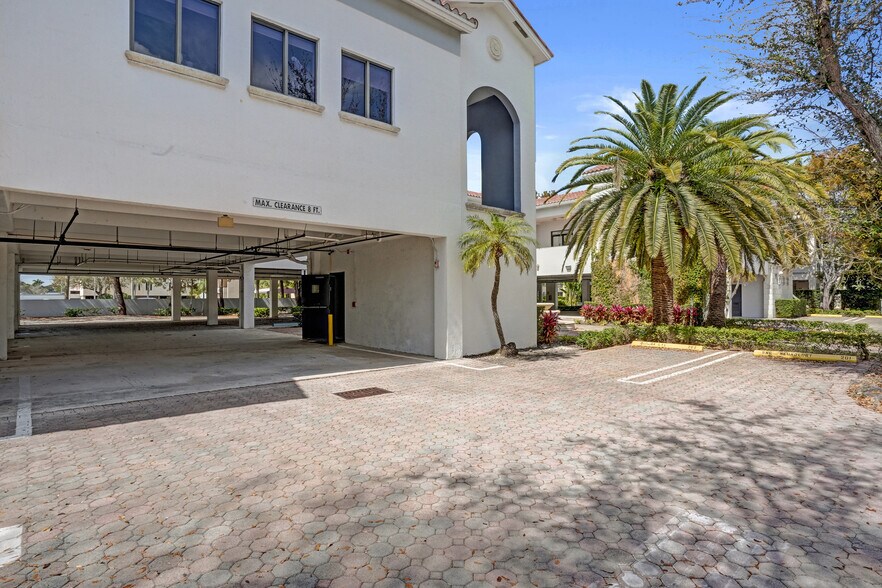 More Photos Of 7374 SW 93rd Ave, Miami Office For Sale