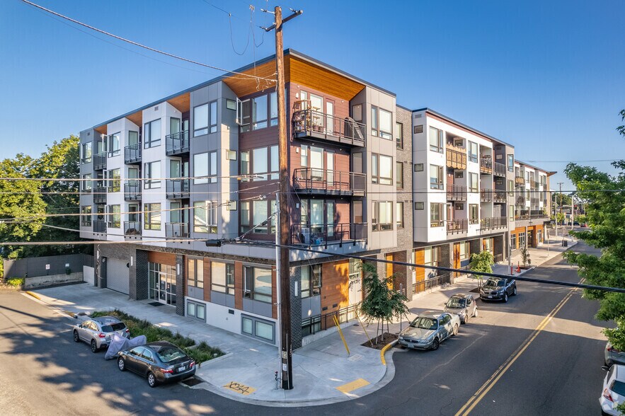 More Photos Of 4990 SE Division St, Portland Apartments For Lease