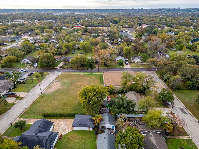 More Photos Of 5550 Baylor Ave, River Oaks Land For Sale