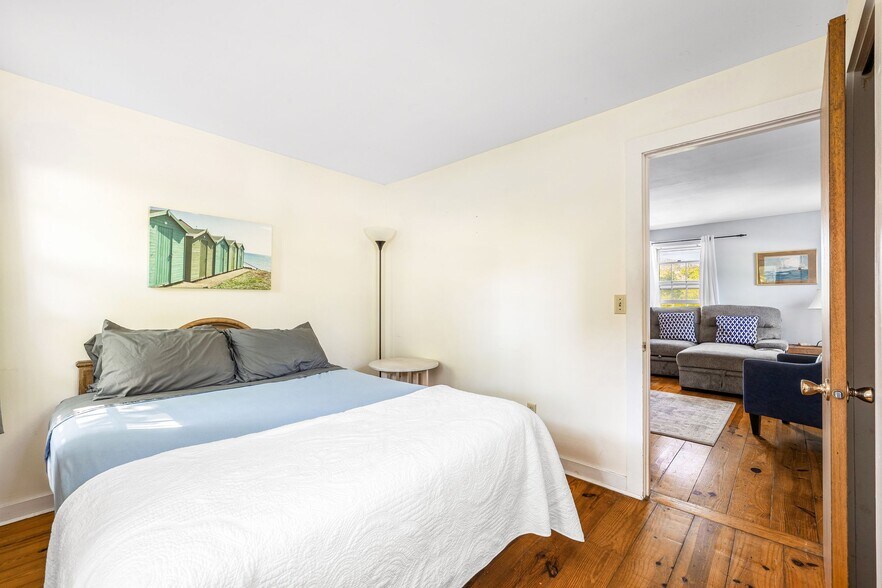 More Photos Of 557 Center Rd, New Shoreham Apartments For Sale