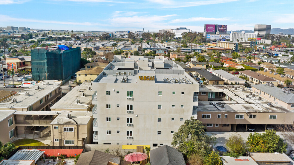 More Photos Of 10136 Inglewood Ave, Inglewood Apartments For Sale
