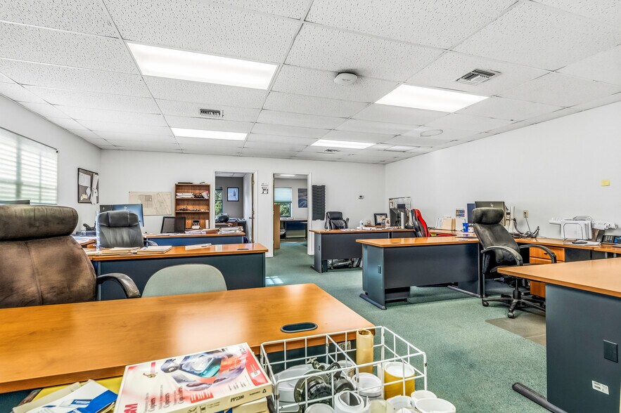 More Photos Of 1708 21st St, Vero Beach Office For Sale