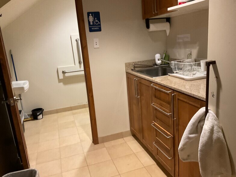 More Photos Of 7390 S Fraser St, Centennial Warehouse For Sale