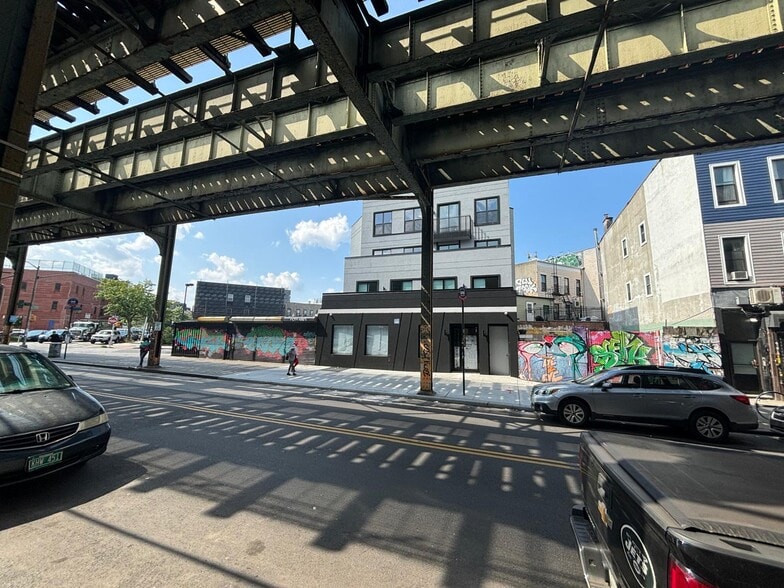 More Photos Of 1317 Myrtle Ave, Brooklyn Showroom For Lease