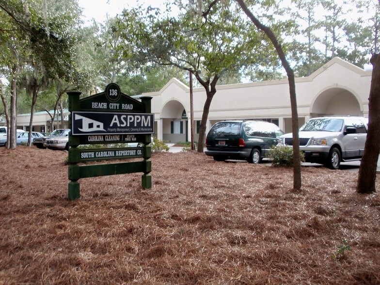 More Photos Of 136 Beach City Rd, Hilton Head Flex For Lease