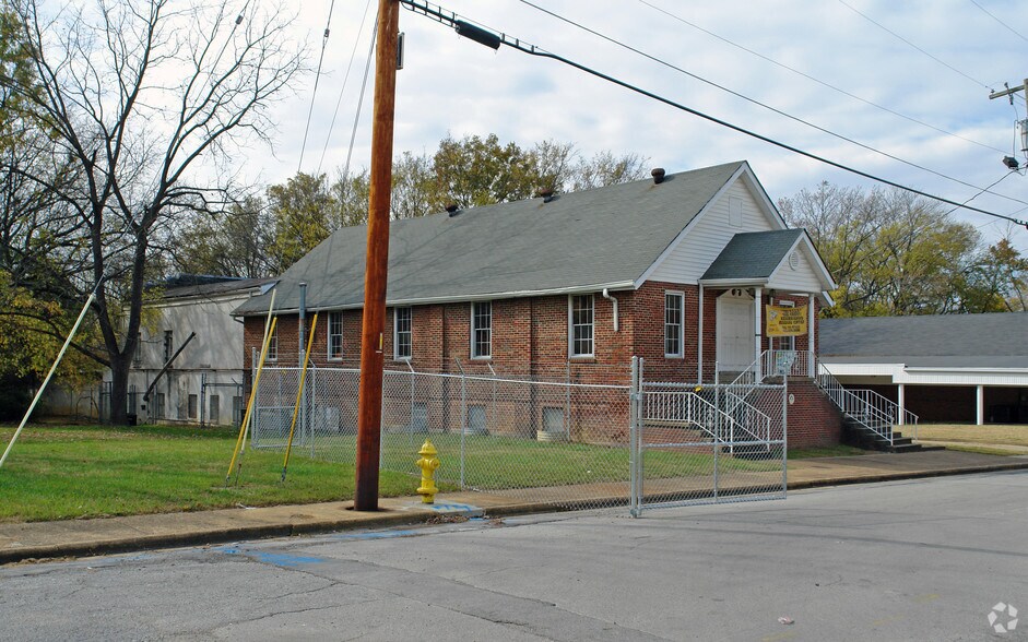 More Photos Of 2230 E 18th St, Chattanooga Religious Facility For Lease
