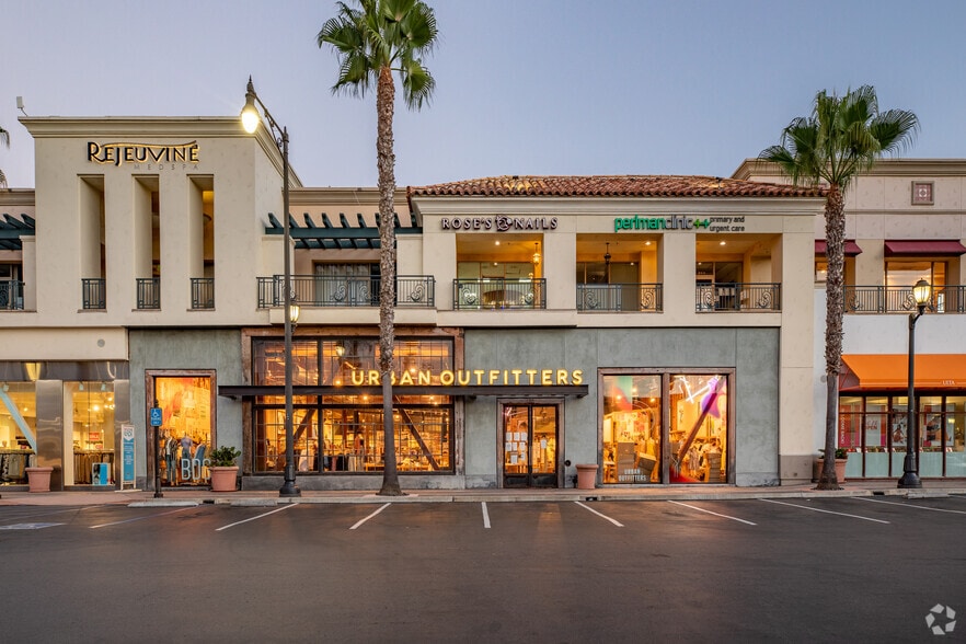 More Photos Of 1905 Calle Barcelona, Carlsbad Storefront Retail Office For Lease