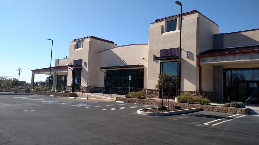 More Photos Of 3596 Skyway Dr, Santa Maria Unknown For Lease