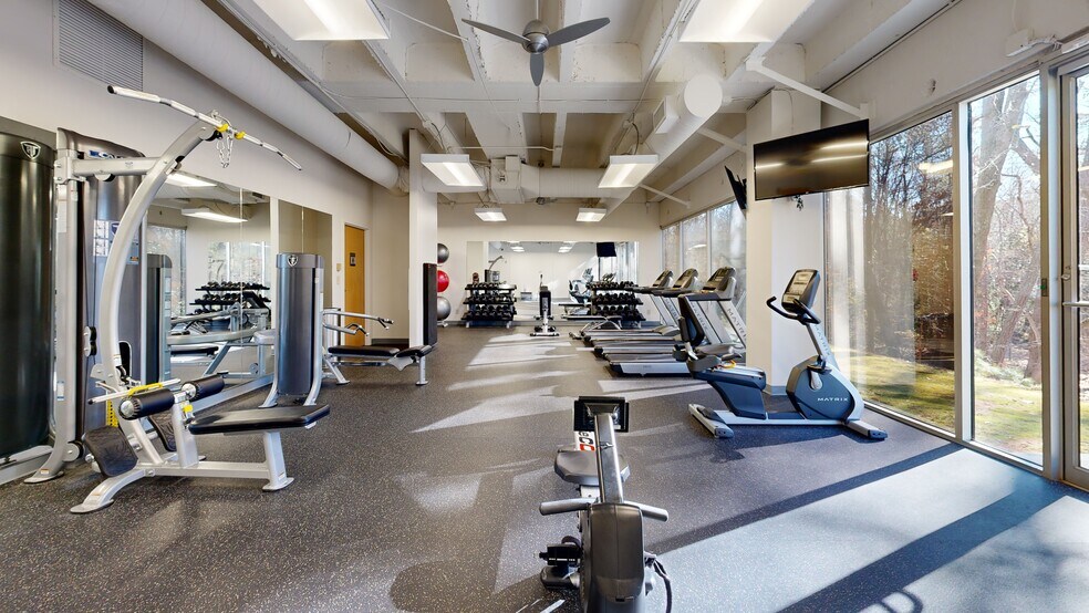 More Photos Of 6525 The Corners Pky, Peachtree Corners Unknown For Lease