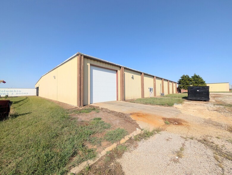 More Photos Of 1469 US Highway 59, Moran Manufacturing For Sale