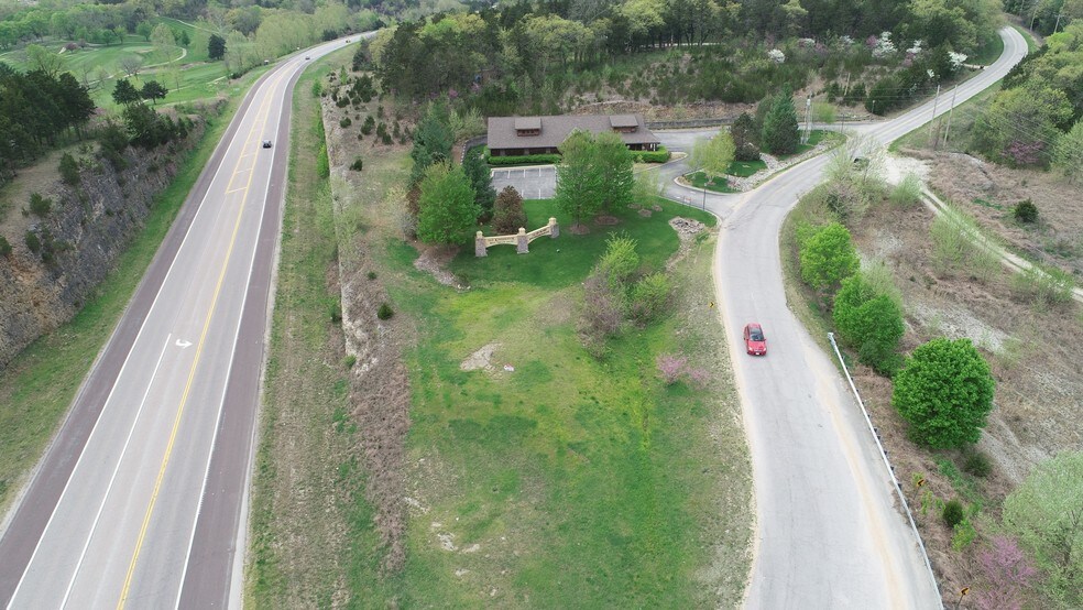 More Photos Of 80 Old Fifty Four Rd, Camdenton Office For Sale