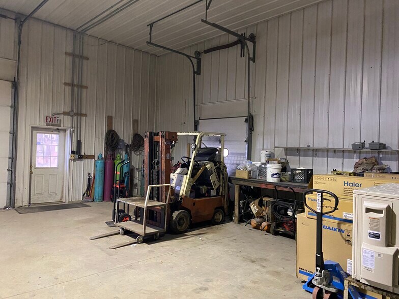 More Photos Of 103 Kerber Ln, Poultney Warehouse For Lease