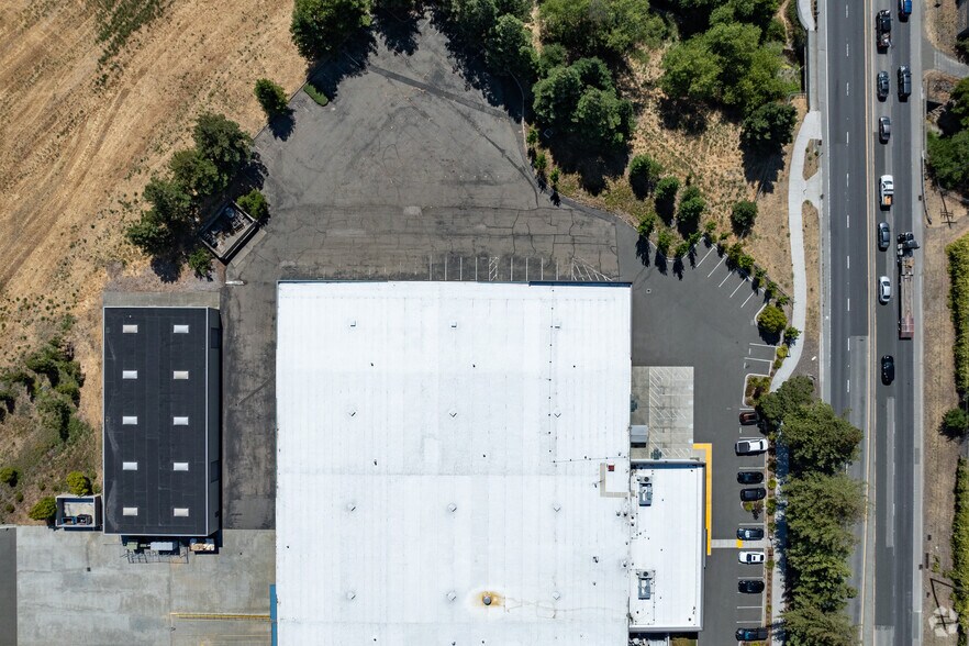 More Photos Of 3200 Lakeville Hwy, Petaluma Manufacturing For Lease