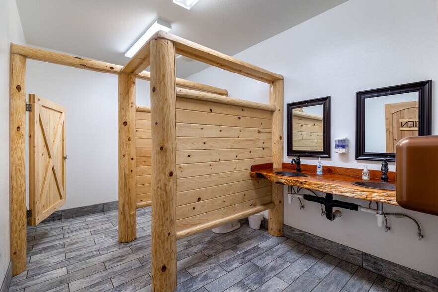 More Photos Of 2 County Road 2141 rd, Alpine Hotel For Sale