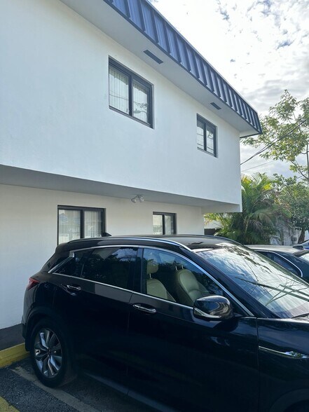 More Photos Of 2379 NE 172nd St, North Miami Beach Apartments For Sale