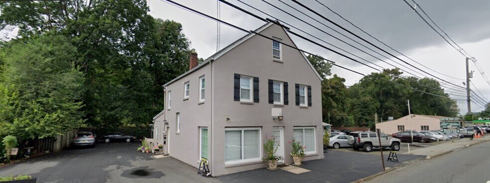 Primary Photo Of 140 Franklin Tpke, Mahwah General Retail For Lease