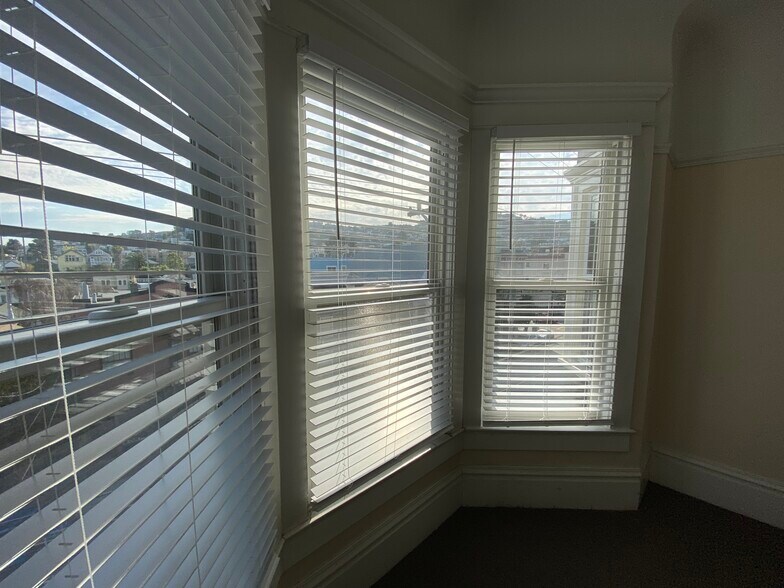 More Photos Of 3972 24th St, San Francisco Apartments For Lease