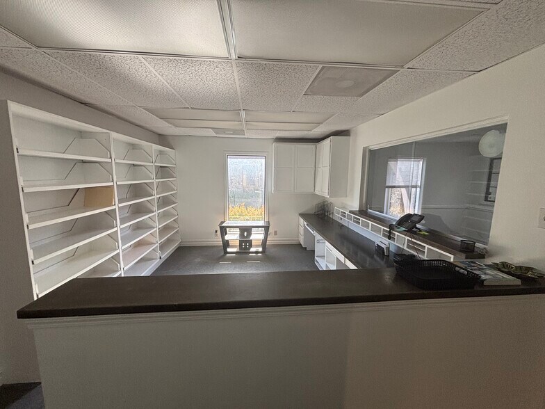 More Photos Of 4835 S Fulton Ave, Tulsa Medical For Lease