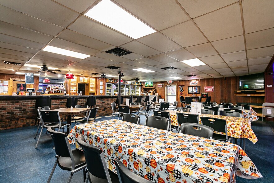 More Photos Of 4950 KY-52, Loretto Restaurant For Sale