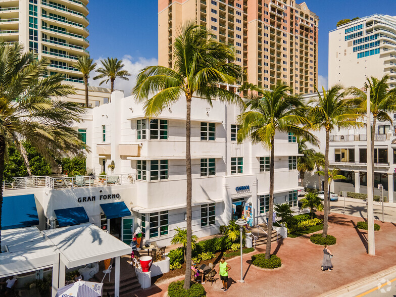 Primary Photo Of 101 S Fort Lauderdale Beach Blvd, Fort Lauderdale Apartments For Lease