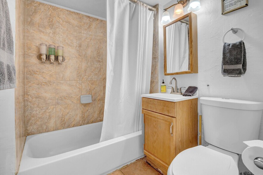 More Photos Of 712 E Pierce St, Phoenix Multifamily For Sale