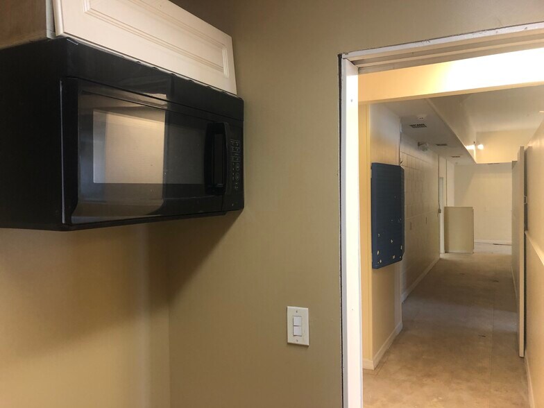 More Photos Of 1205 University Blvd N, Jacksonville Daycare Center For Sale