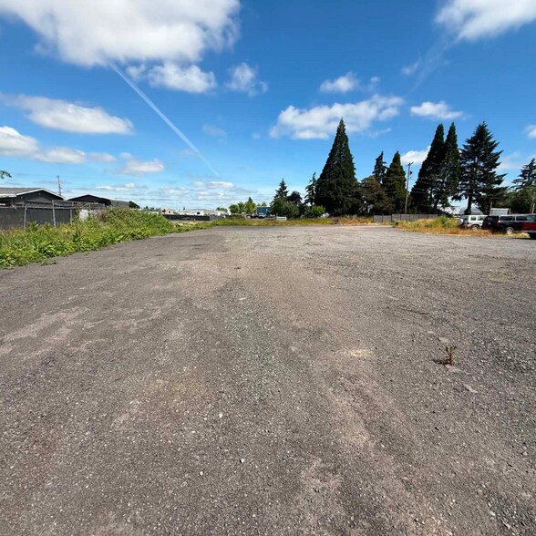 Primary Photo Of 29882 Kelso St, Eugene Land For Lease
