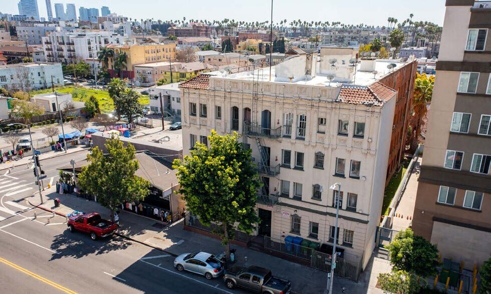 More Photos Of 2910 W 8th St, Los Angeles Apartments For Sale