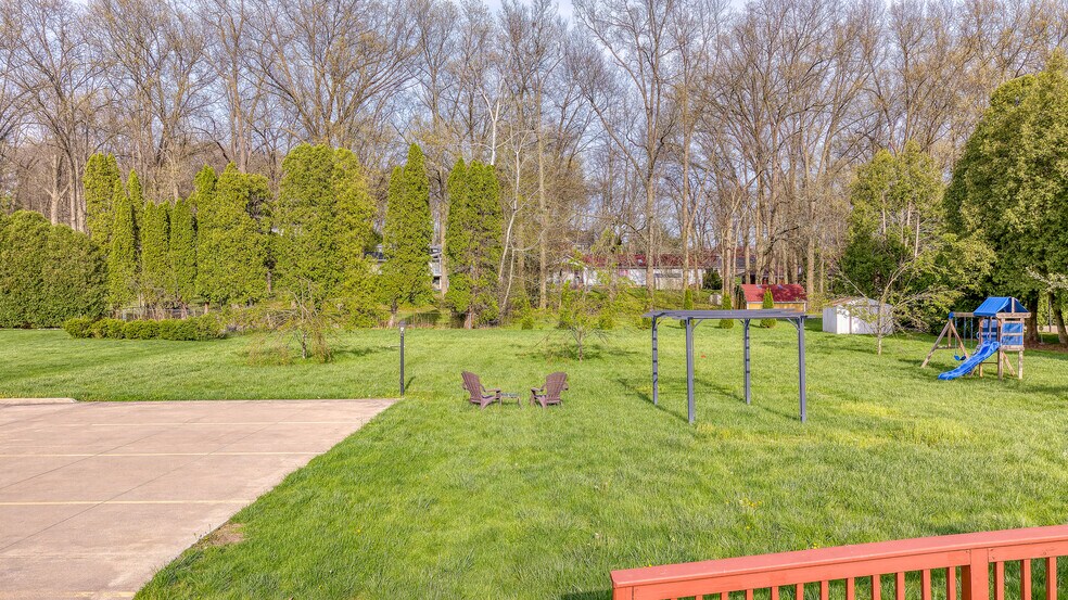More Photos Of 327 S Miller Rd, Fairlawn Assisted Living For Sale