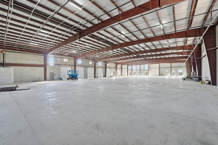 More Photos Of 7933 Ley Rd, Houston Unknown For Lease