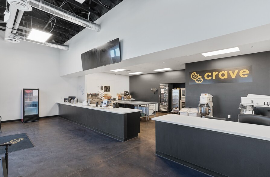 More Photos Of 6870 S Fort Apache Rd, Las Vegas Freestanding For Lease