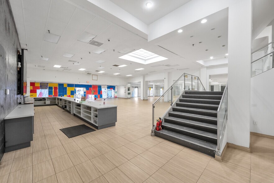 More Photos Of 6315-6323 Pacific Blvd, Huntington Park Storefront For Sale