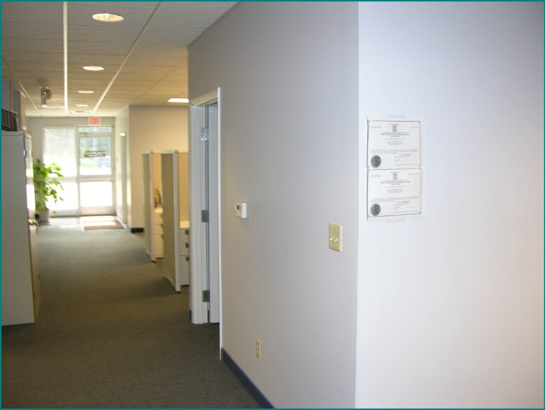 More Photos Of 5710 Bella Rose Blvd, Village of Clarkston Medical For Lease
