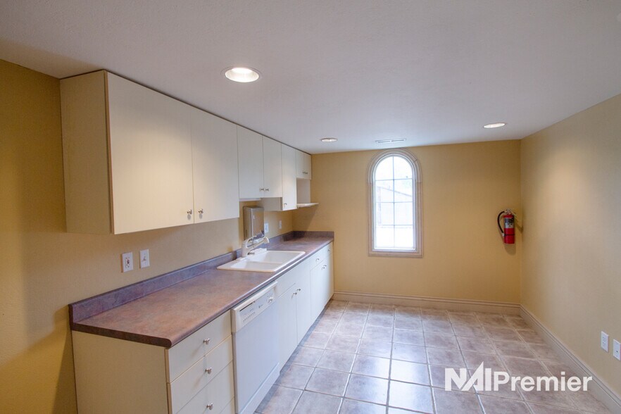 More Photos Of 2505 E 3300 S, Salt Lake City Office For Sale