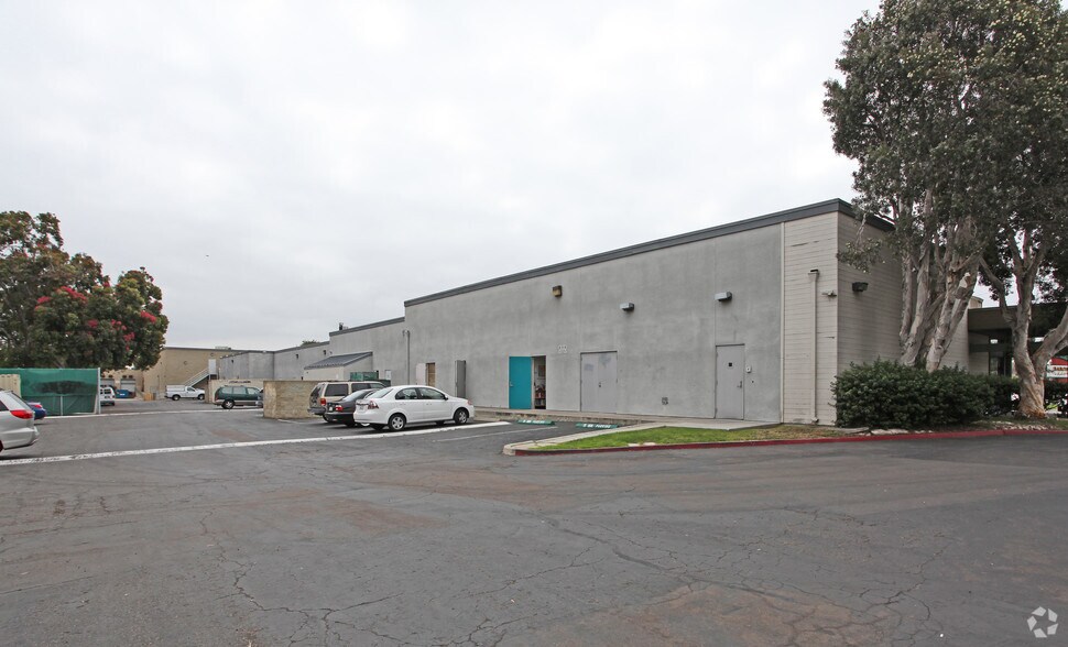 More Photos Of 3944-3960 W Point Loma Blvd, San Diego General Retail For Lease