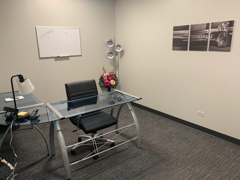 More Photos Of 10488 W Centennial Rd, Littleton Warehouse For Lease