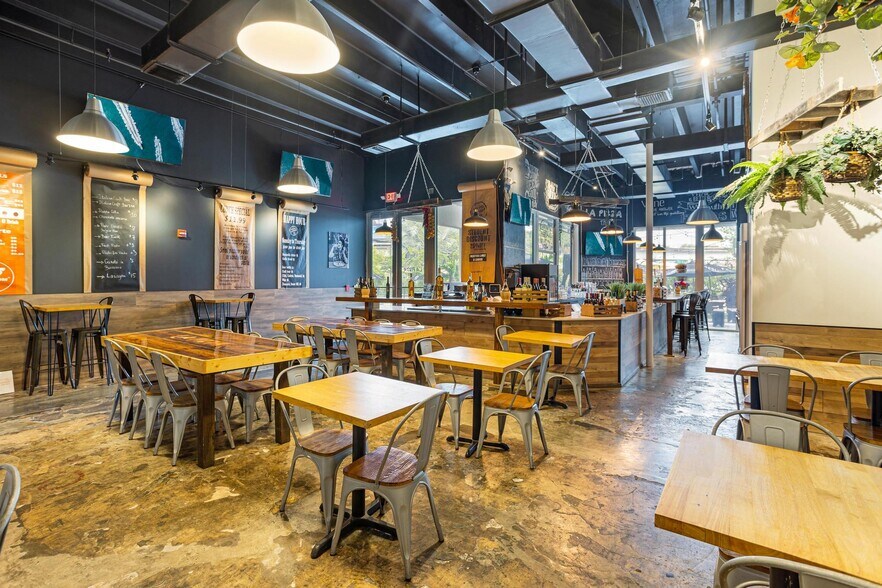 More Photos Of 5840 SW 71st St, South Miami Restaurant For Sale
