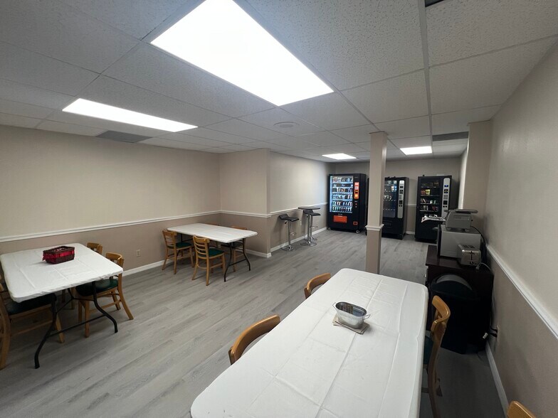 More Photos Of 595 N Nova Rd, Ormond Beach Office For Sale