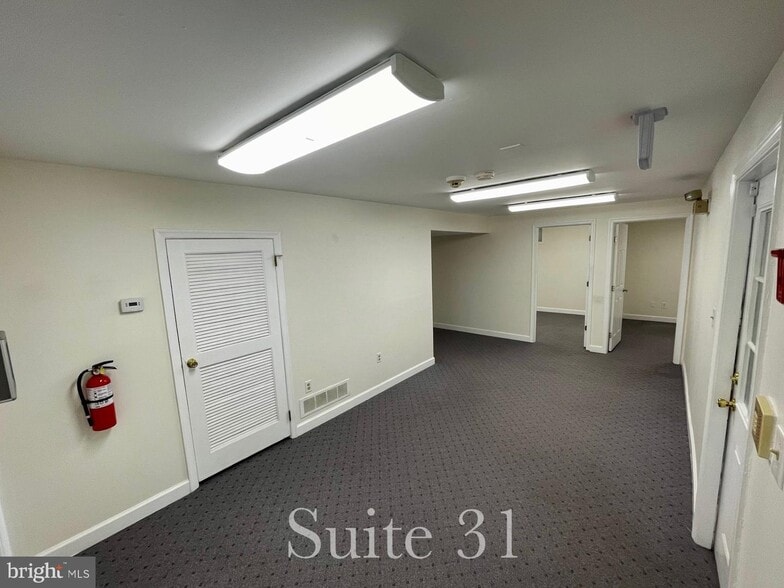 More Photos Of 5201-5215 W Woodmill Dr, Wilmington Medical For Sale