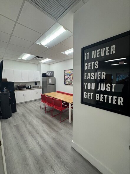 More Photos Of 1451 W Cypress Creek Rd, Fort Lauderdale Office For Lease