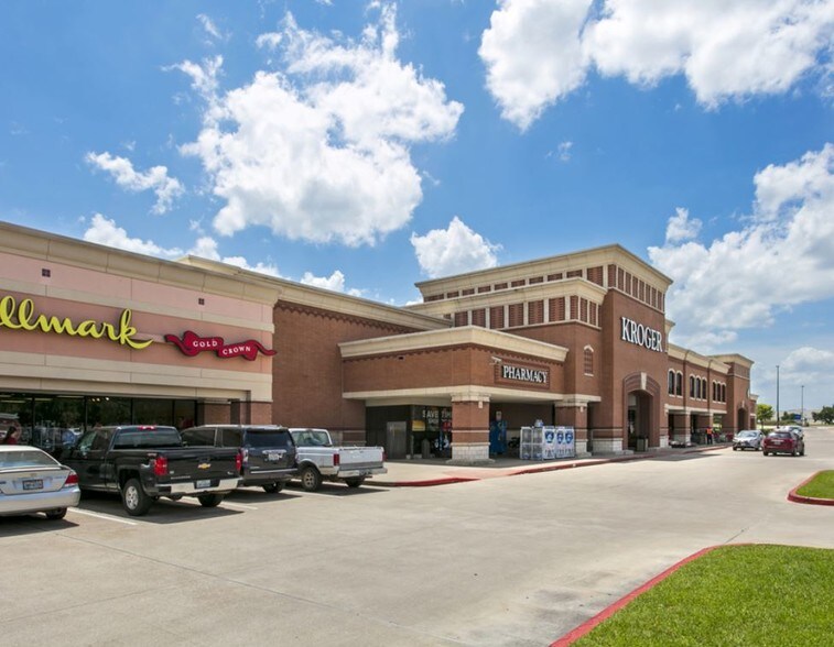 More Photos Of 3501-3535 Longmire Dr, College Station General Retail For Lease