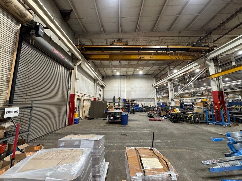 More Photos Of 2300 Michigan St, Hammond Warehouse For Lease