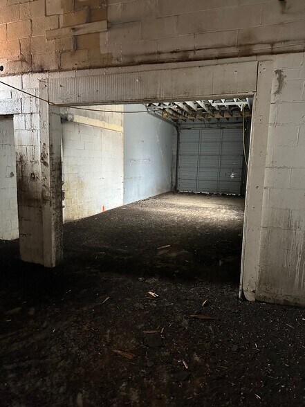 More Photos Of 1328 W Broad St, Columbus Freestanding For Lease