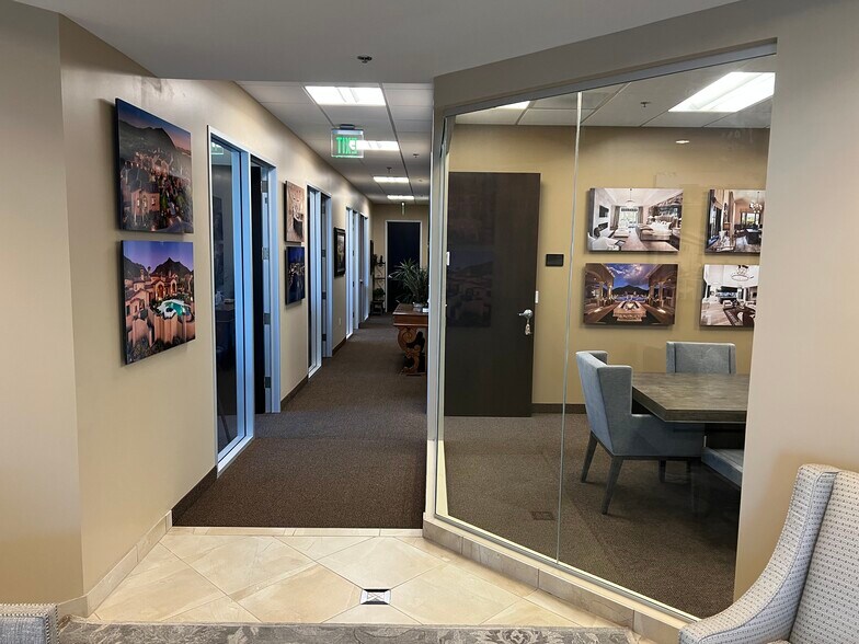 More Photos Of 9383 E Bahia Dr, Scottsdale Office For Lease